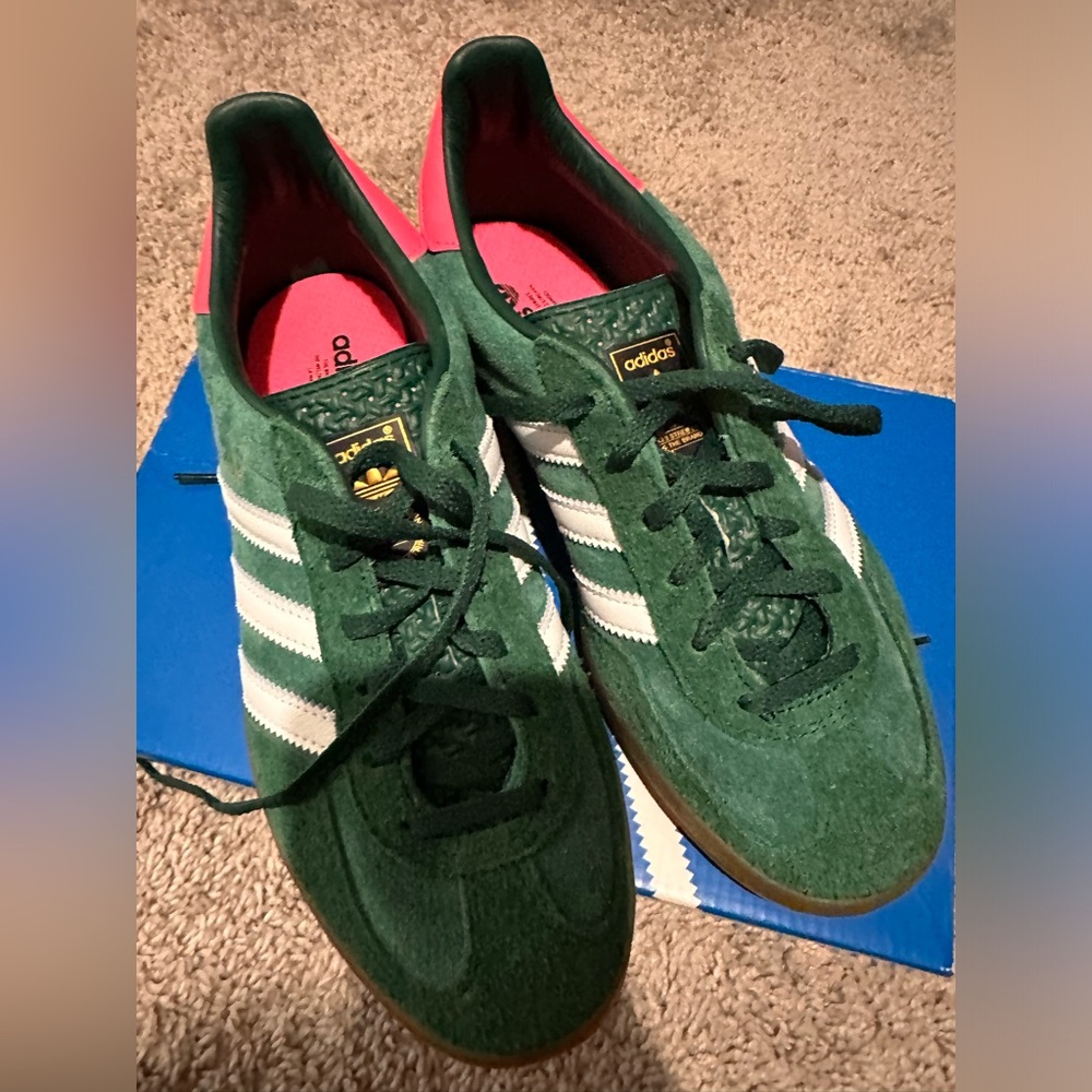 Adidas gazelle green and pink